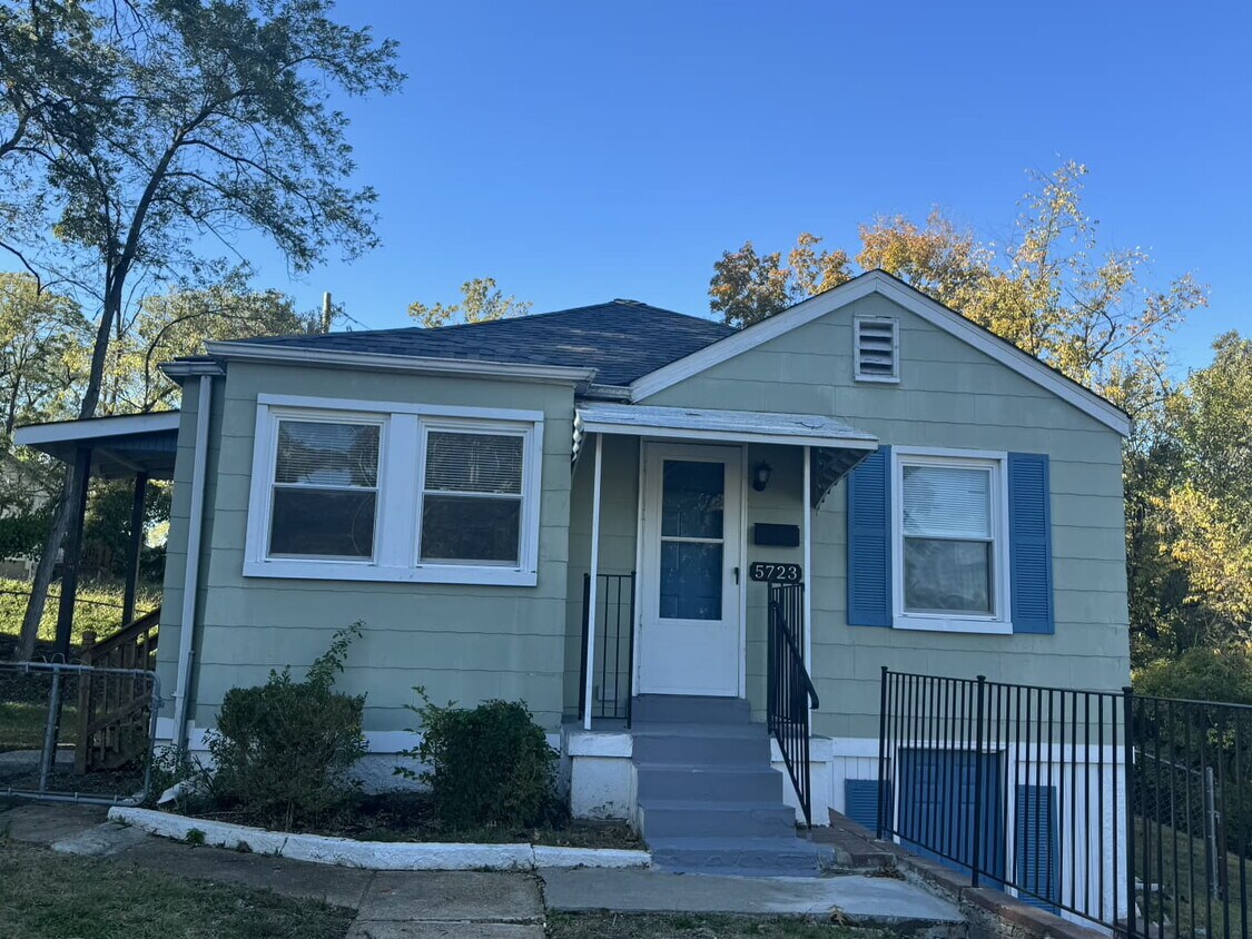 Foto principal - Lovely 2-Bedroom Rental Home – Quiet Neigh...