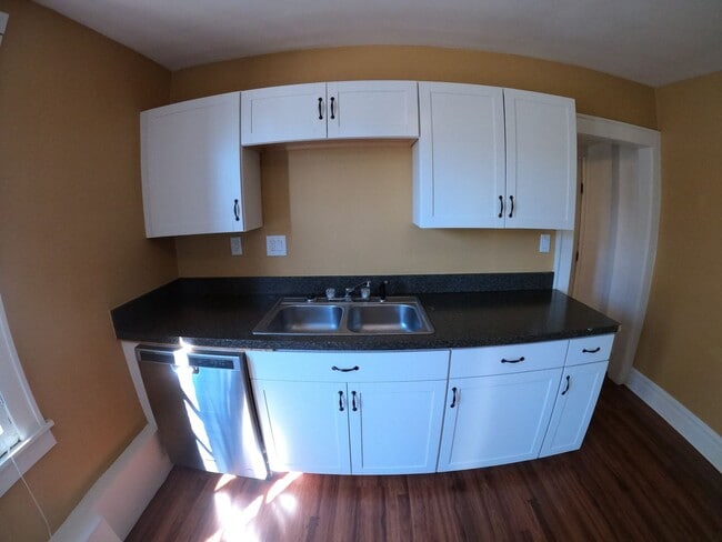 Building Photo - 120 S West St