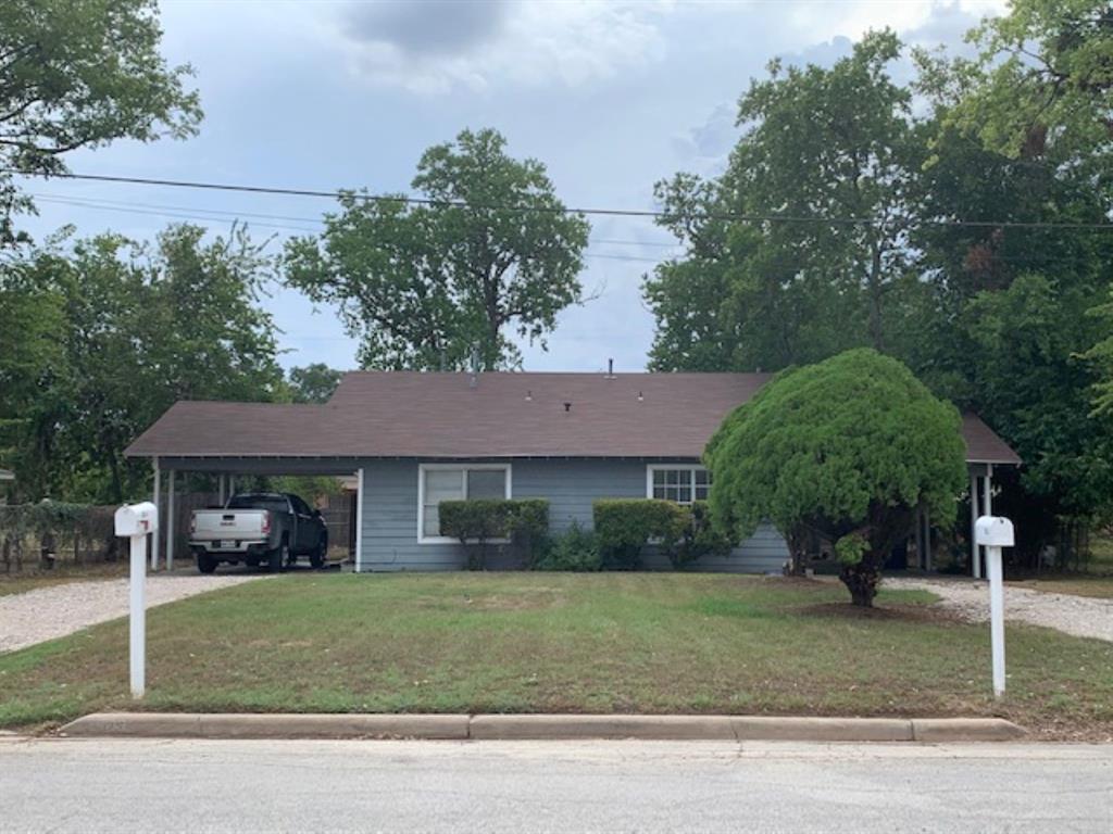 1025 6th St, Hempstead, TX 77445 House for Rent in Hempstead, TX