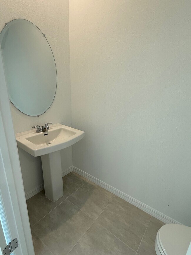 Foto del edificio - 7154 Grand Frst Wy