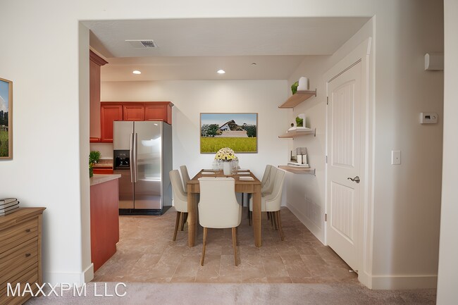 Foto del edificio - 3 br, 2 bath House - 122 W Springview Dr #122