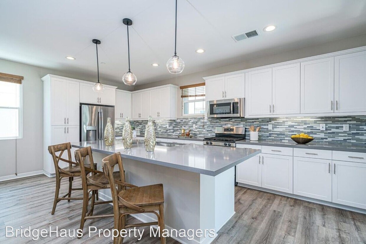 Foto principal - 3 br, 2.5 bath House - 1872 Observation Wa...