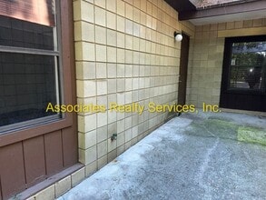 Building Photo - 7017 SW 44 Ave