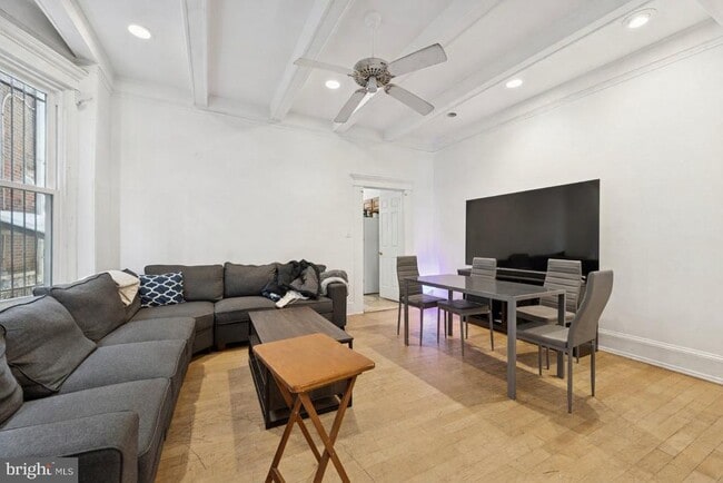 Building Photo - 329 N 34th St