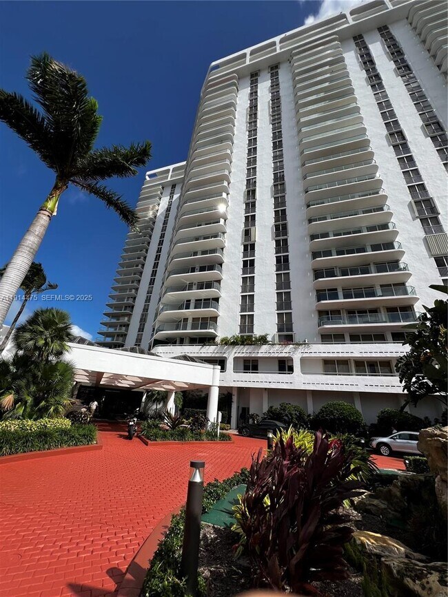 Foto del edificio - 19707 Turnberry Way