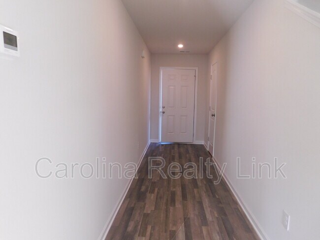 Building Photo - 1125 Woodruff Rd