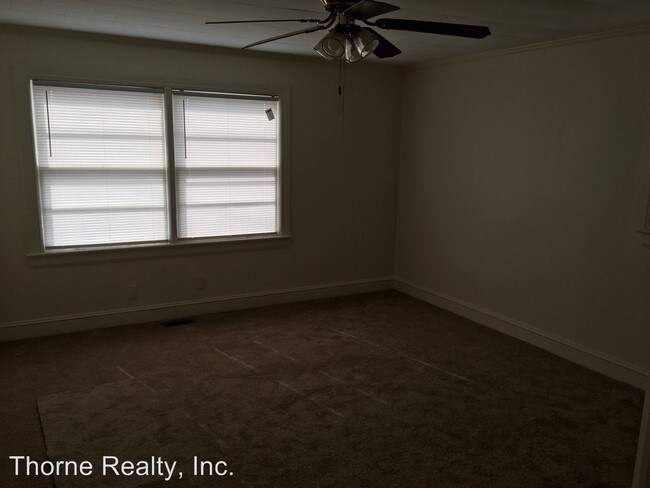 Building Photo - 2 br, 1 bath House - 810 Hunter Hill Road