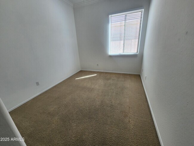 Foto del edificio - 3410 S 104th Ln