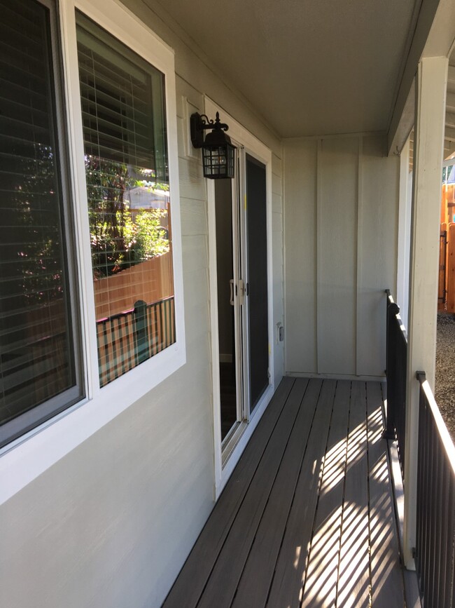 Back patio balcony - 295 NE Beech St