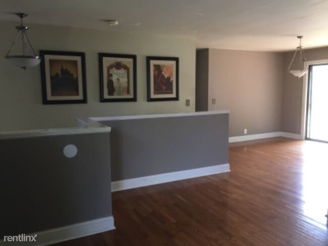Foto del edificio - 4 br, 3 bath House - 1005 Waverly Ave