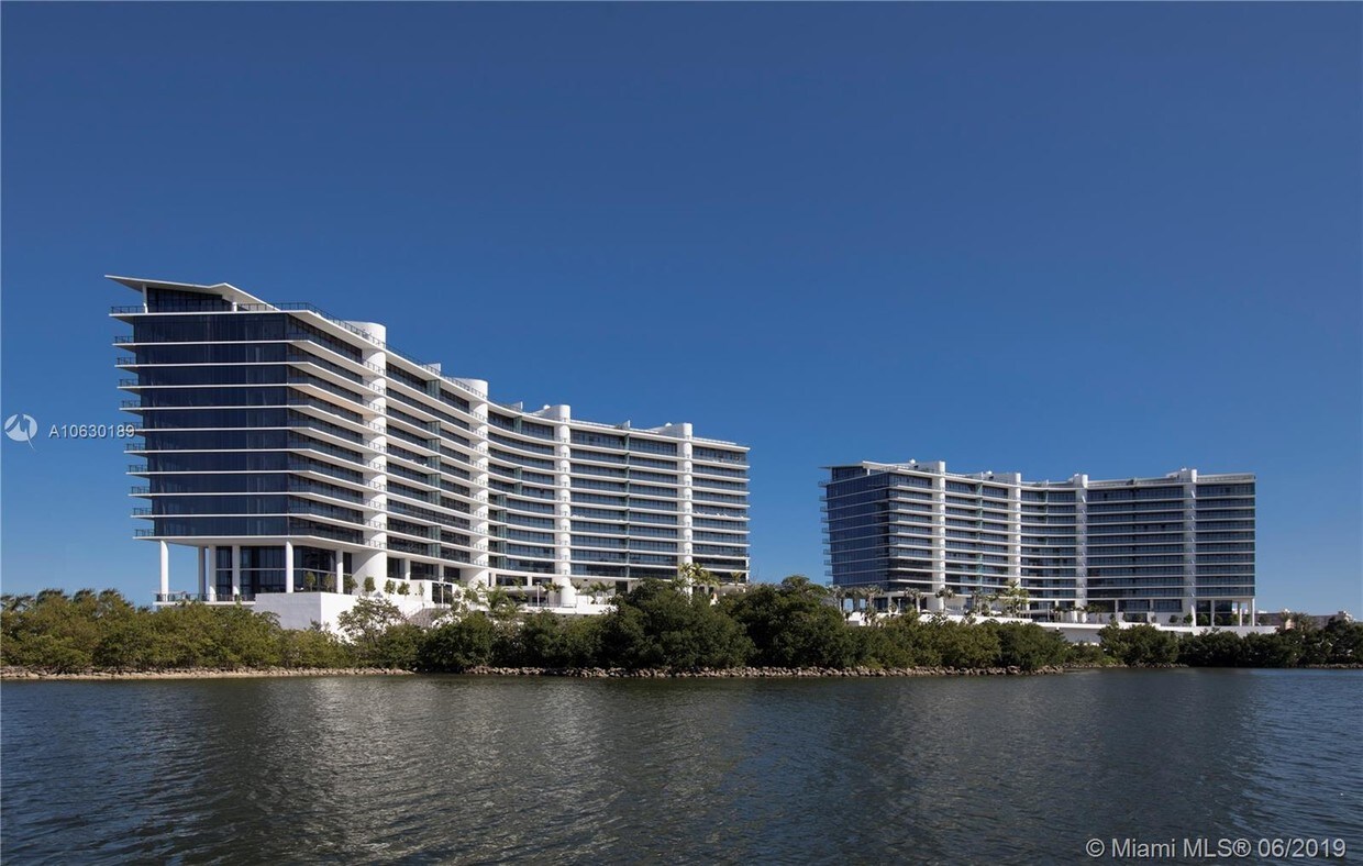 Foto principal - 5000 Island Estates Dr