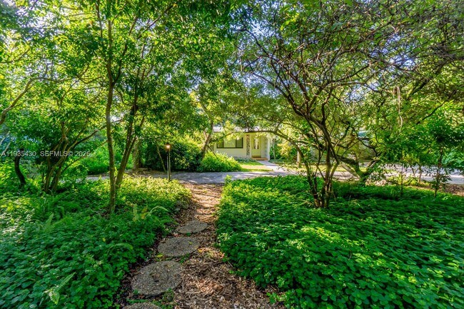 Foto del edificio - 6290 SW 86th St