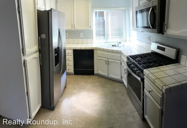 Building Photo - 3 br, 2 bath House - 9374 Rampton Ct