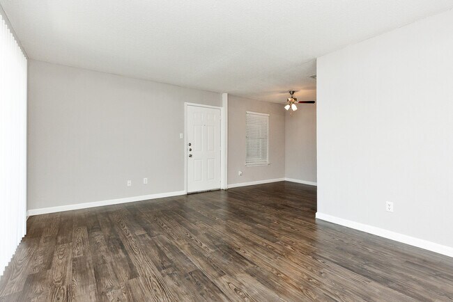 Espacio de estar/comedor - Agave Falls