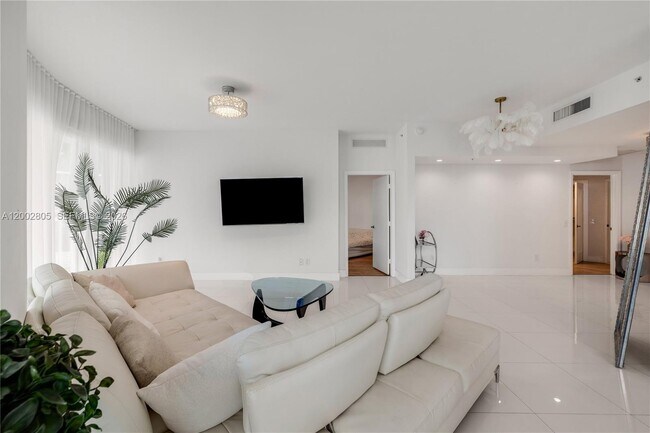 Foto del edificio - 60 SW 13th St