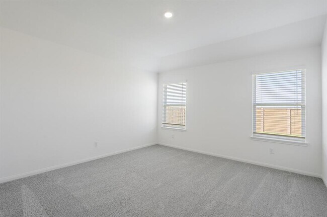 Foto del edificio - 245 W Luna Blue Ln