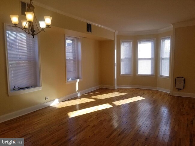 Building Photo - 1301 Wolf St