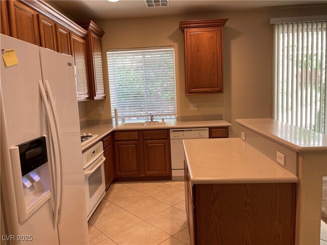 Foto del edificio - 9779 Twin Ponds Ct