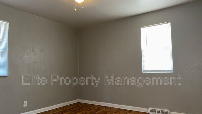 Foto del edificio - 1017-1019 N Elizabeth St