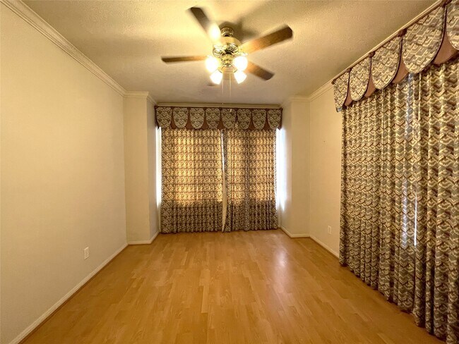 Foto del edificio - 1622 Diamond Brook Dr