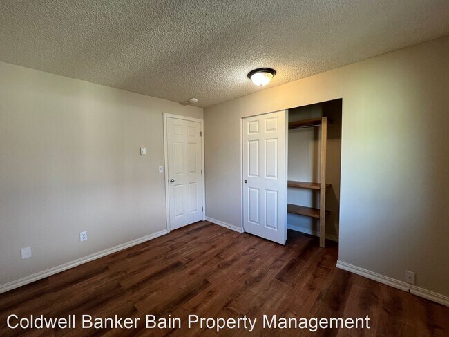 Building Photo - 2 br, 1 bath House - 13011 E. Gibson Rd. U...