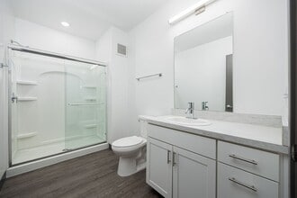 Interior Photo - Vera on Broad