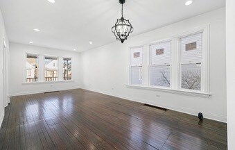 Building Photo - 143 W 107th St