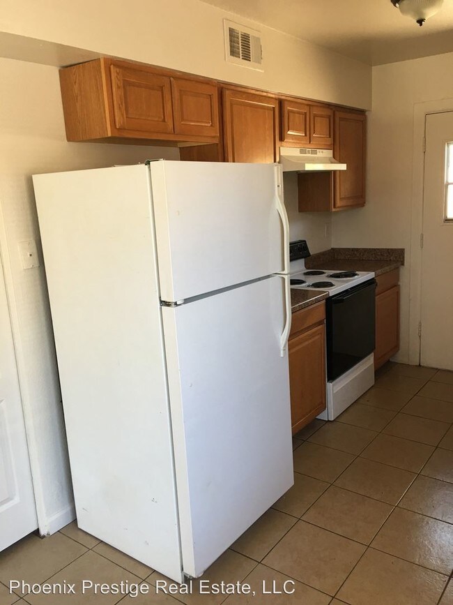 Building Photo - 339 S Stapley Dr