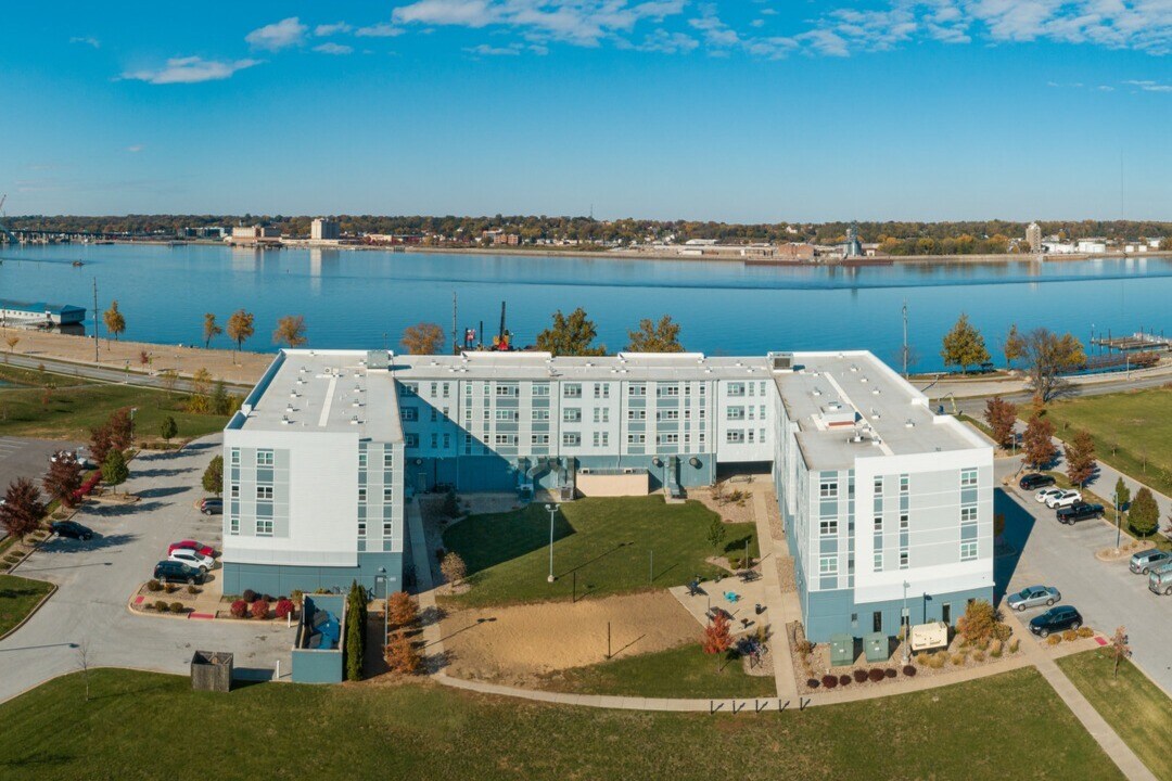 The Waterfront Apartments Apartments in Moline, IL