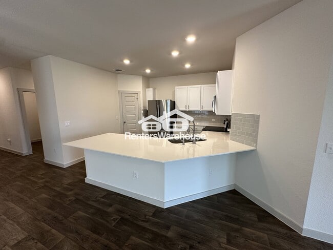 Building Photo - 103 Krause Spgs Dr