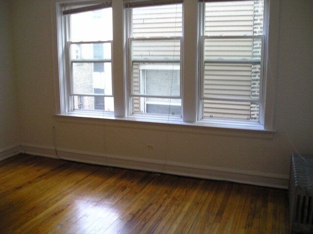 Building Photo - 4931 N Whipple St