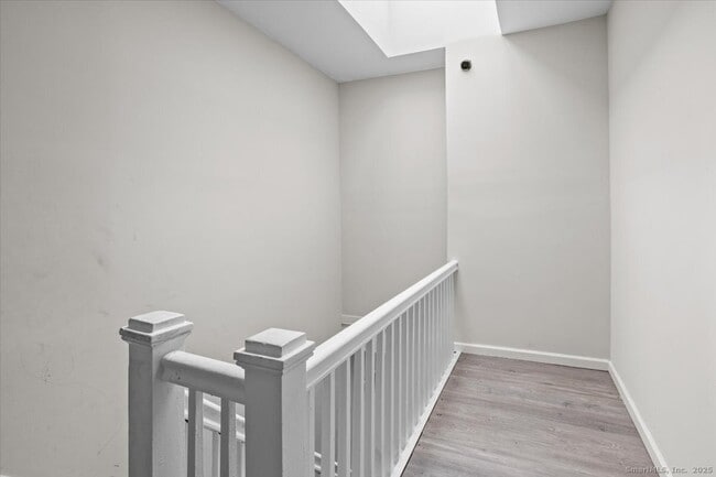 Building Photo - 204 Magnolia St