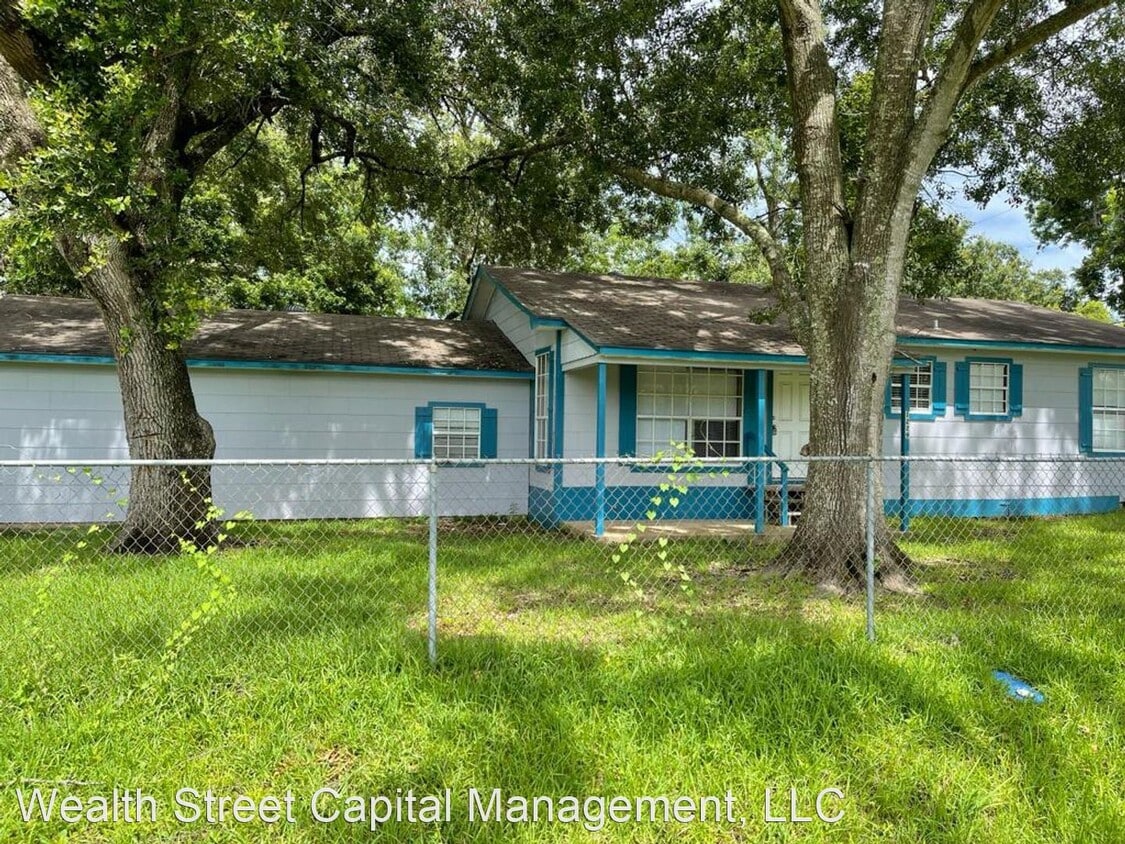 Primary Photo - 2 br, 2 bath House - 1229 Flint St