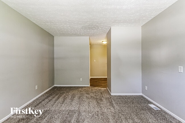 Building Photo - 4939 Norcroft Dr