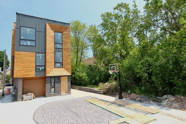 Building Photo - 1817 N Arlington Pl