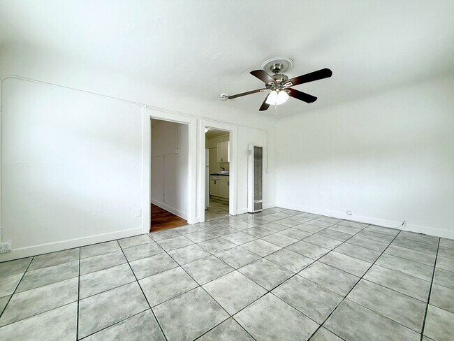 Foto del edificio - Single level steps to downtown Oceanside!