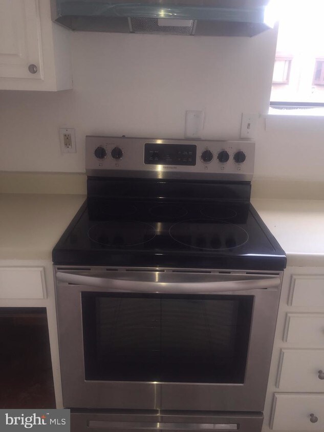 Foto principal - 3240 Banneker Dr NE