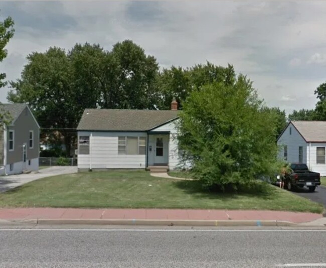 Building Photo - 10339 Saint Charles Rock Rd
