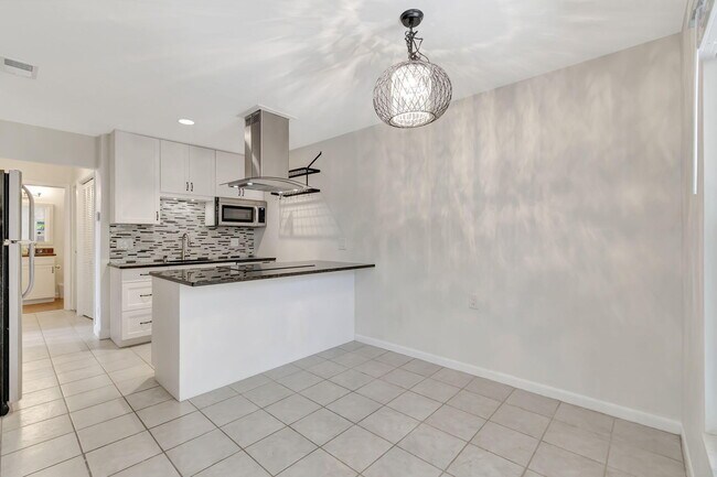 Foto del edificio - 309 NE 7th Ave