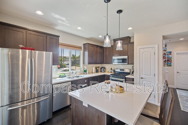 Building Photo - 5539 Southcrest Way