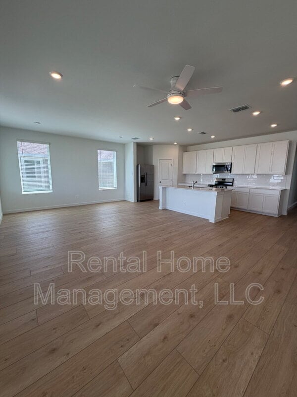 Building Photo - 3022 Granite Rdg Ave