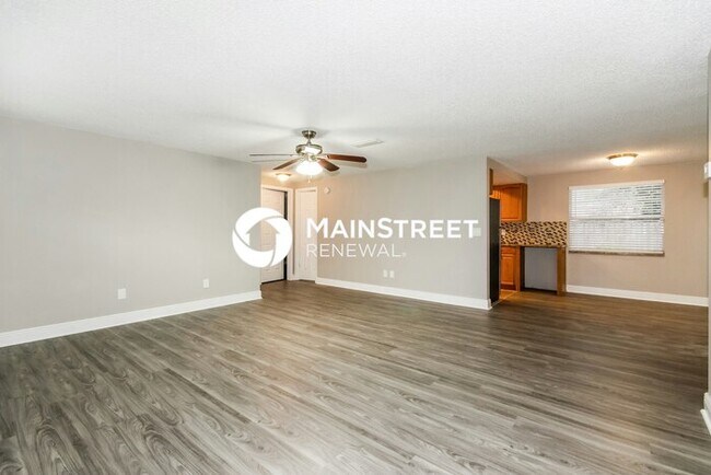 Building Photo - 3 Bedroom Pet-Friendly Home in Valrico, FL...