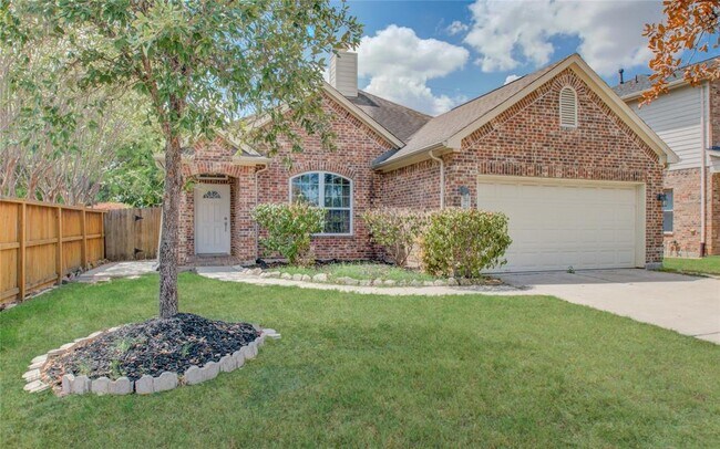 Building Photo - 17603 Memorial Falls Dr