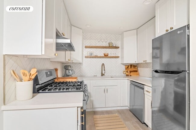 Building Photo - 397 3rd St.