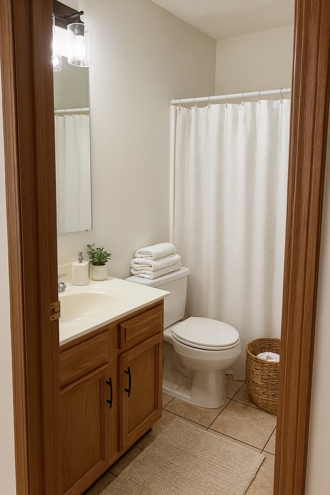 Foto del edificio - 1555 Windridge Pl