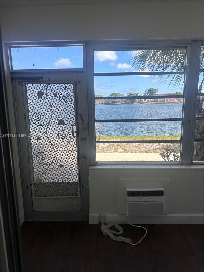 Foto del edificio - 19001 NE 2nd Ave