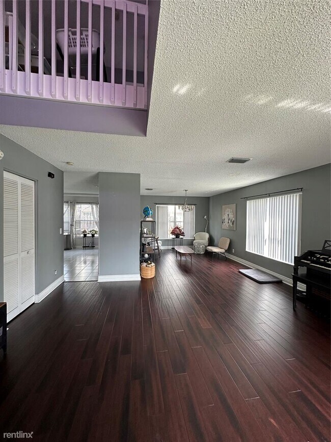 Building Photo - 4 br, 2.5 bath House - 10789 Cypress Lake Ter
