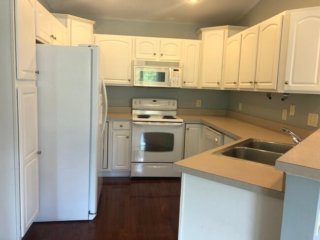 Building Photo - 538 Rivers Breeze Dr