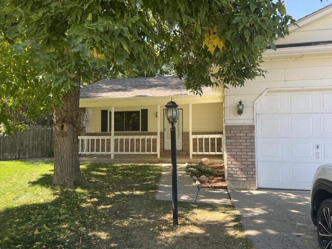 Building Photo - 952 White Ash Ct