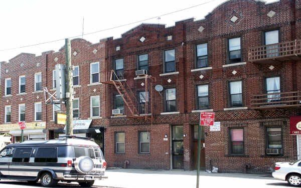 Primary Photo - 481 Rogers Ave